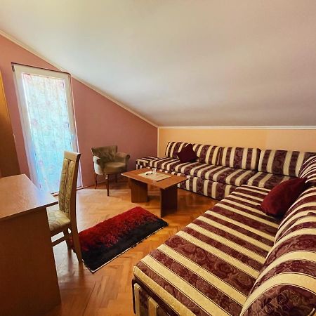 Hotel Vila Duricic 300M Od Mora Ðenovići Exterior foto