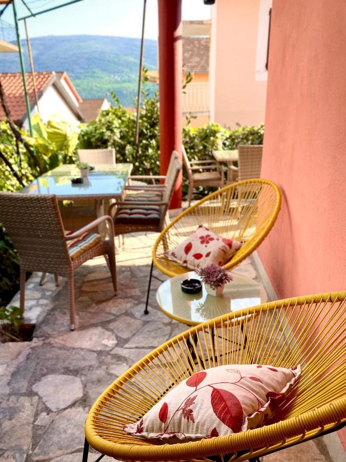 Hotel Vila Duricic 300M Od Mora Ðenovići Exterior foto